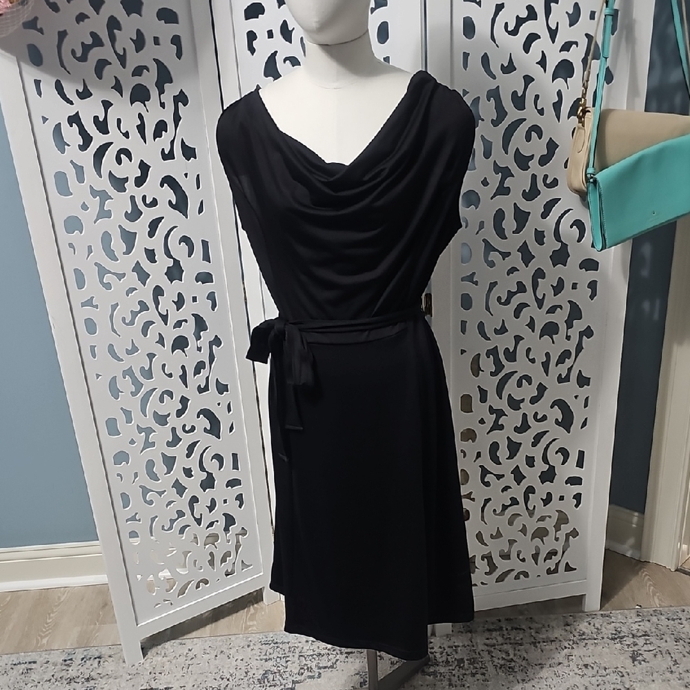A Classy Chic Boutique Black Midi Dress